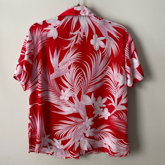 Aloha Button Down 🌺 - Picture 3 of 3